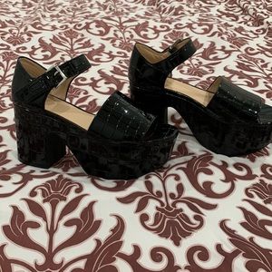 Platform Sandals❤️‍🔥❤️‍🔥❤️‍🔥